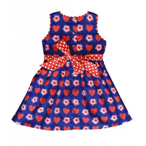 robe bleue pour enfants avec fleurs et coeurs