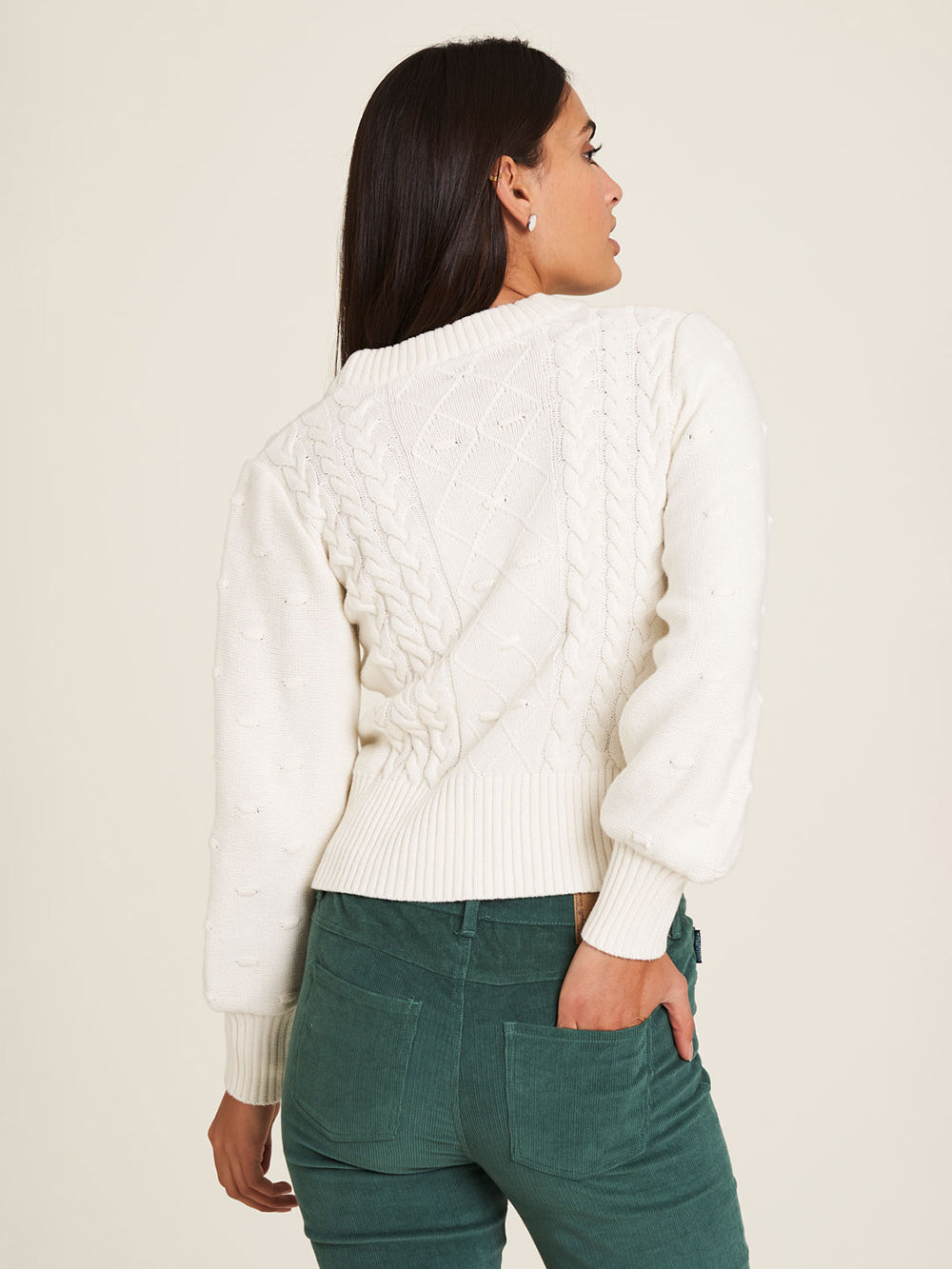 fitted knitted sweater white