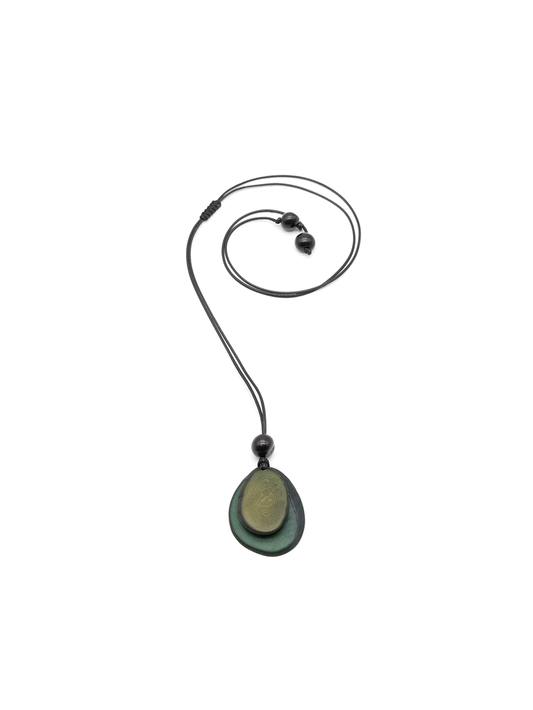 Necklace Chiloete dark green - Tagua Nut