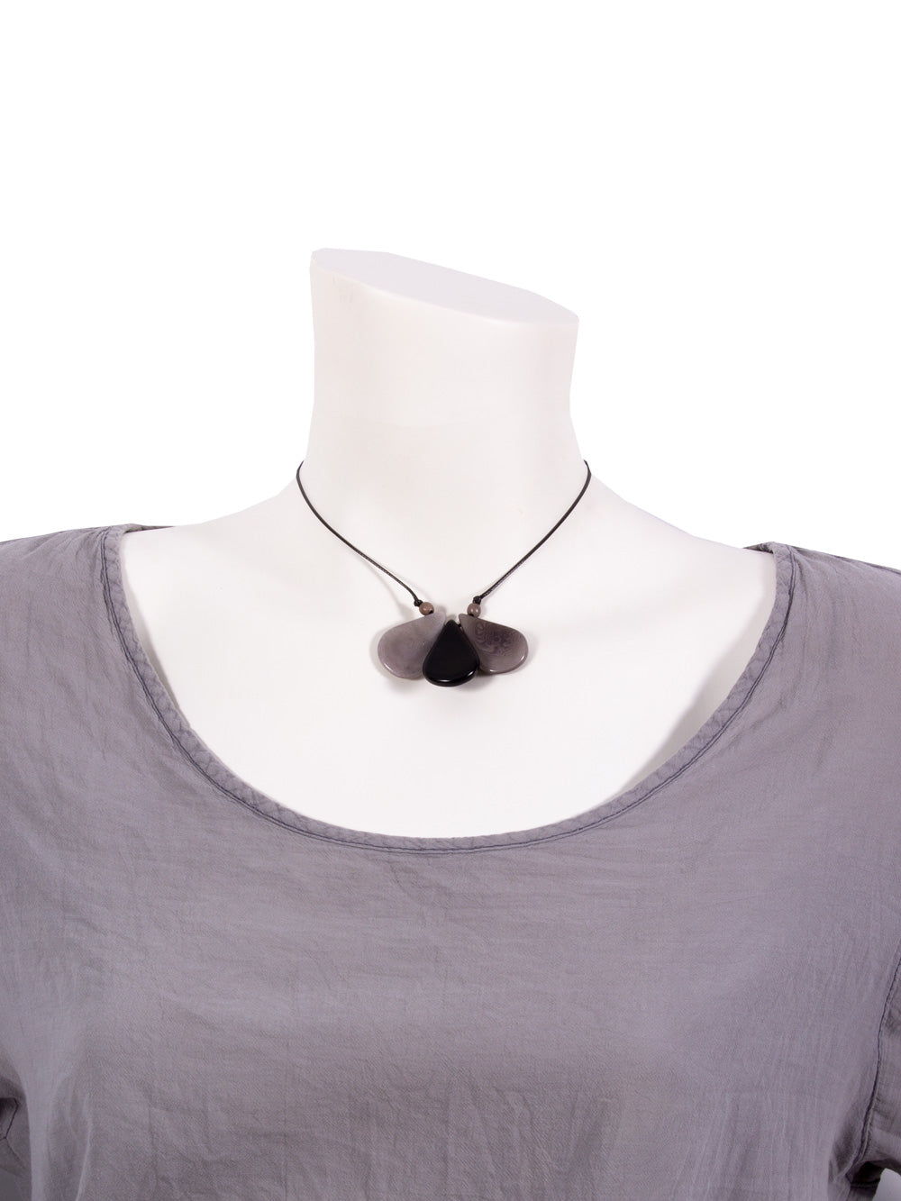 Halskette Lilia grau/schwarz - La Tagua Nuss