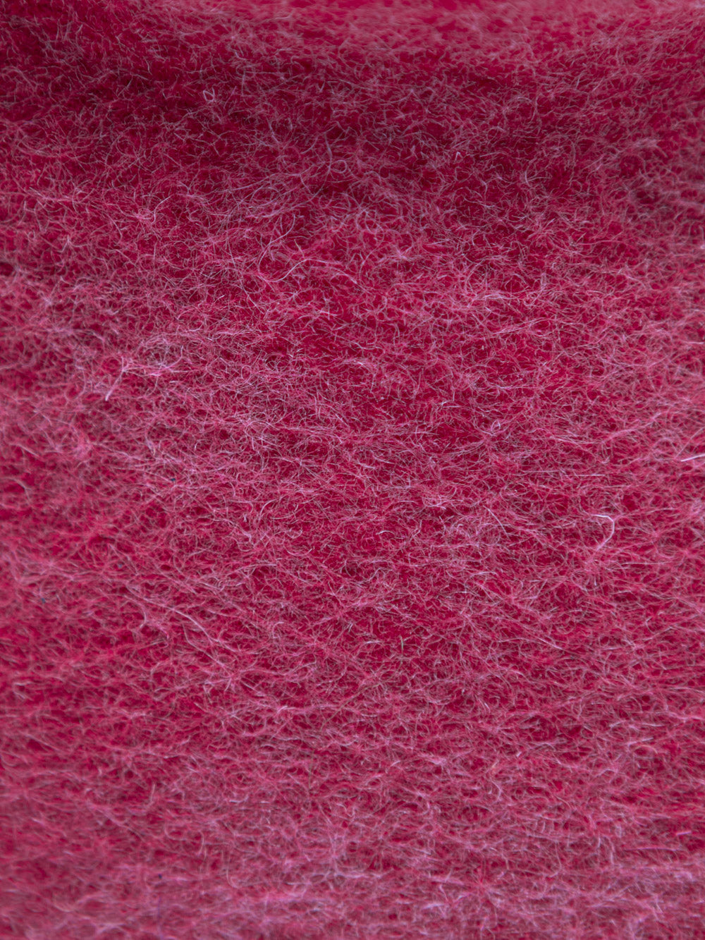 100% hochwertige pinke Merinowolle – aus der Mongolei