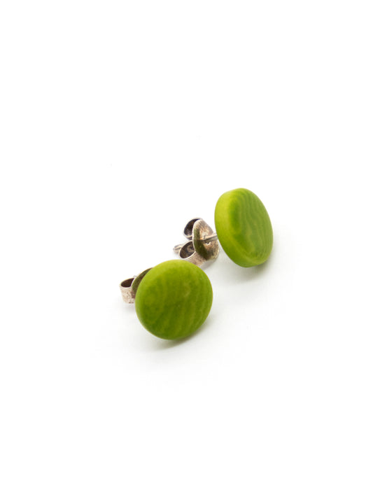 Stud earrings Topo green - LaTagua nut earrings silver