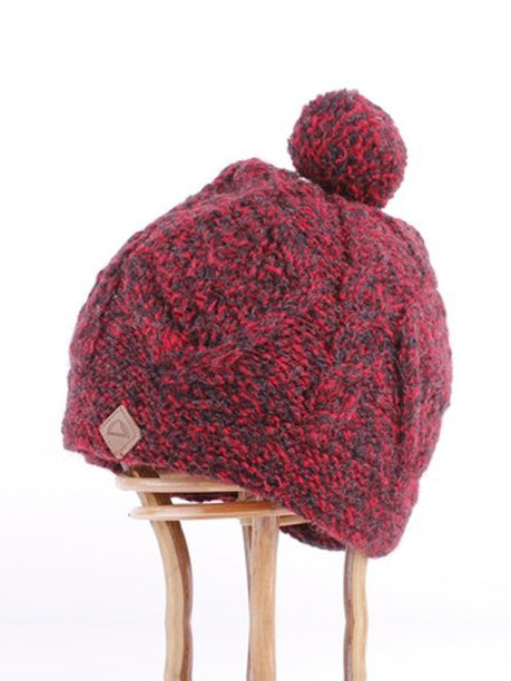 Wool hat with bobble